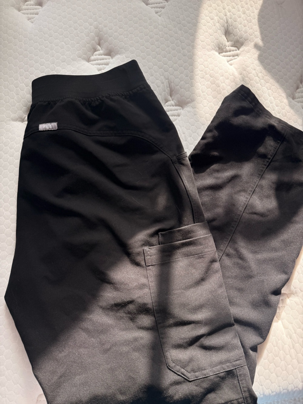 Figs Men's Black Athletic Joggers - Picture 3 of 5